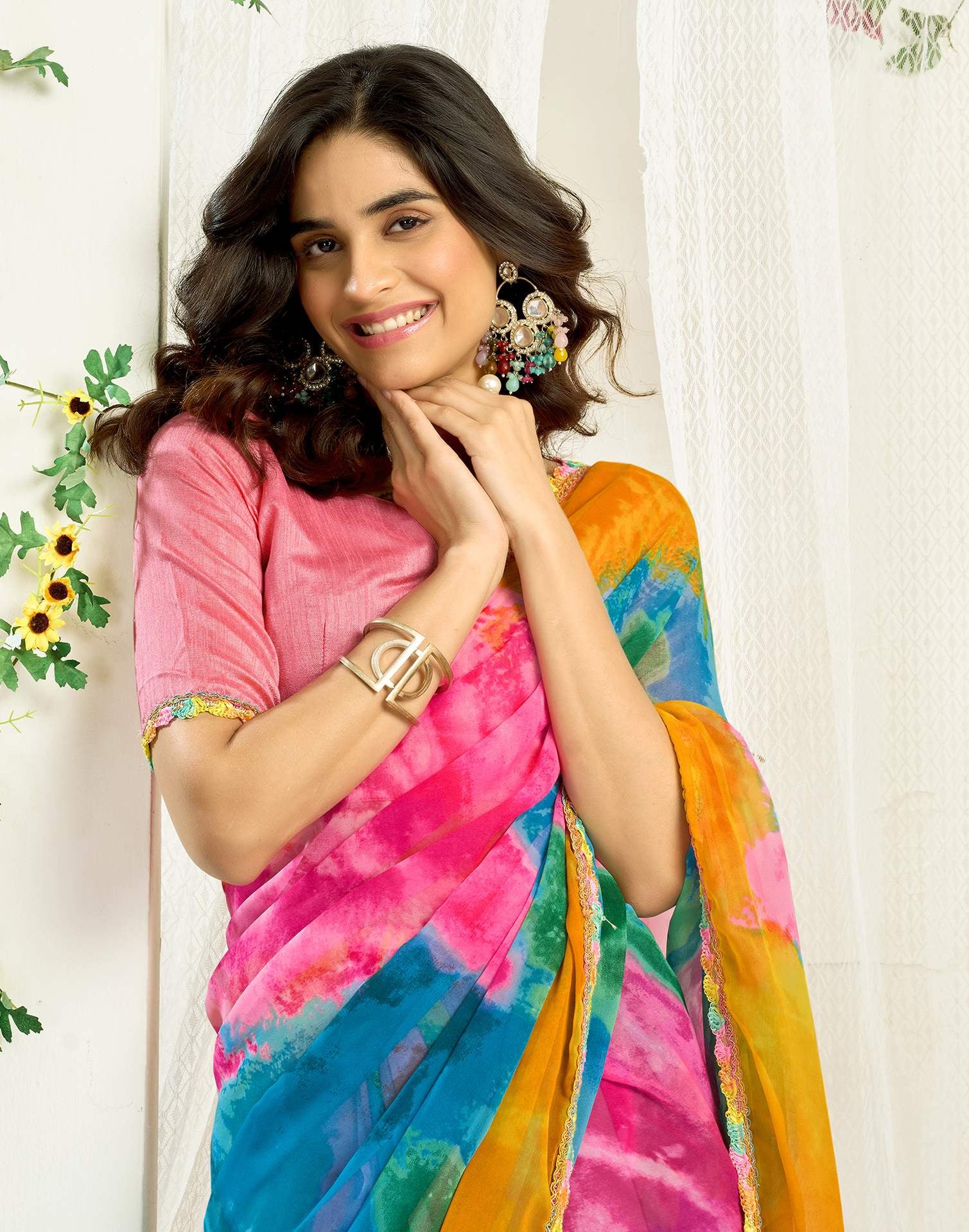 NAINARA Multicolor Georgette Saree with Lace Border and Matching Blouse Piece