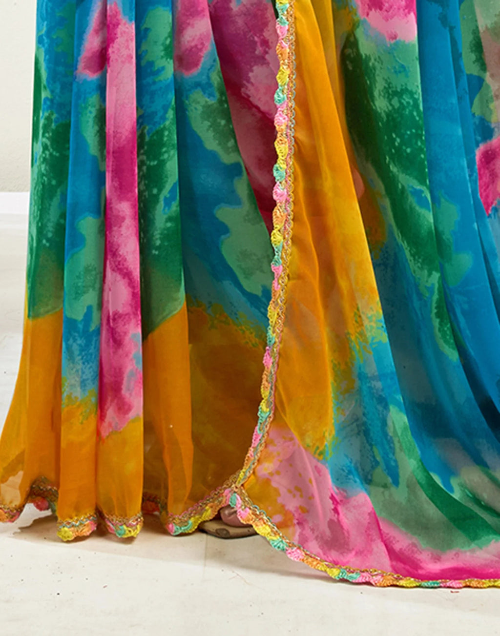 NAINARA Multicolor Georgette Saree with Lace Border and Matching Blouse Piece