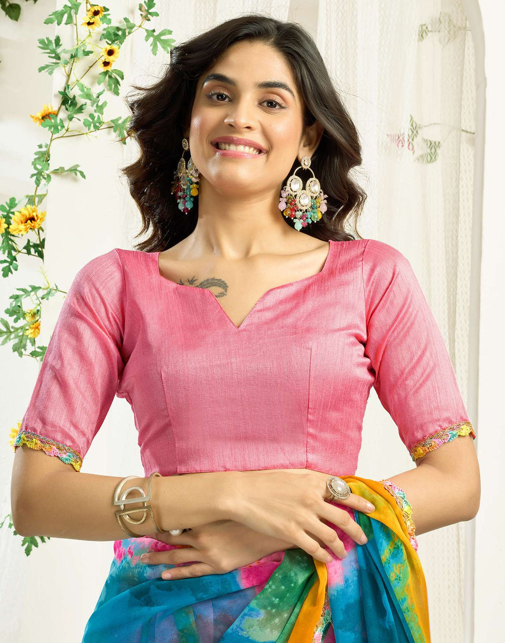 NAINARA Multicolor Georgette Saree with Lace Border and Matching Blouse Piece